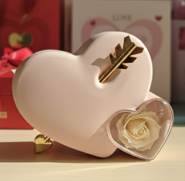 "Cupid’s Arrow" Eternal Heart boxes.