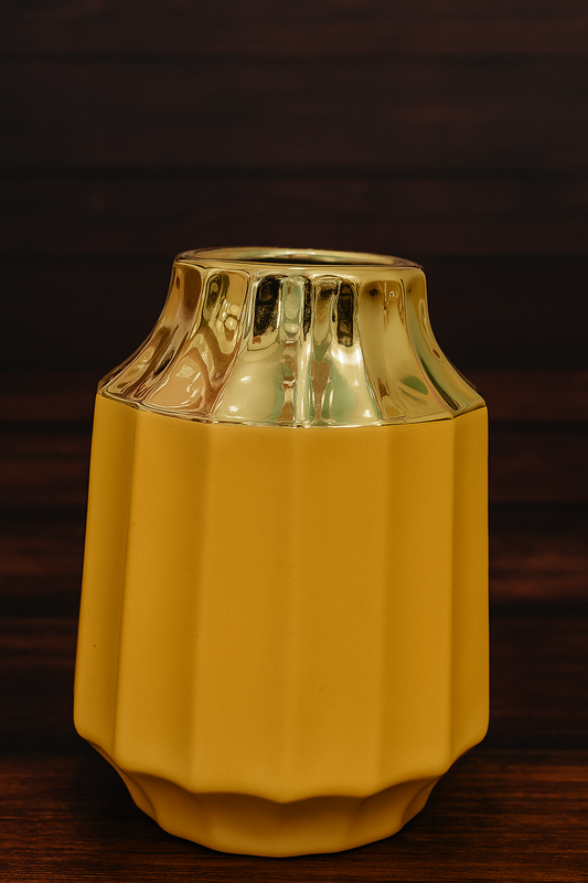 Modern Geometric Ceramic Vase – Gold Neck